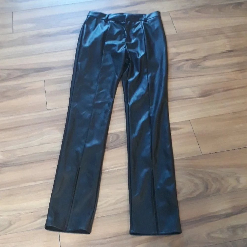 Entro Faux Leather Split cuff pants